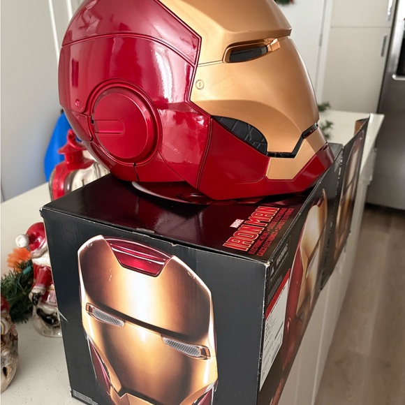 IRON MAN helmet - Picture 3 of 7
